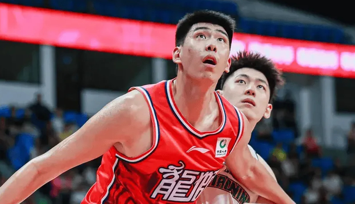 10投狂砍20分9板!这才是CBA顶级大中锋,杜锋将他交易追悔莫及?|辽宁男篮|男篮|广州男篮|威金顿|徐昕_新浪体育_新浪新闻